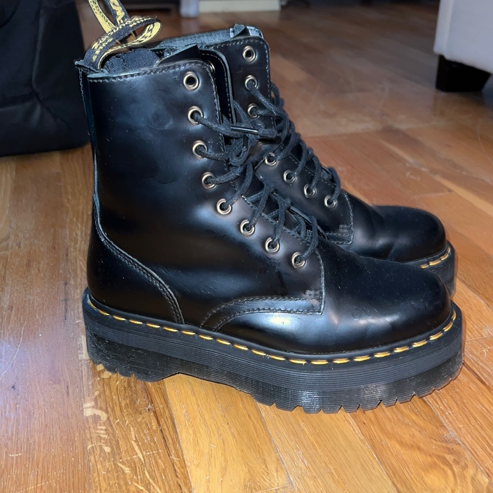 Jadon boots platform Dr Martens